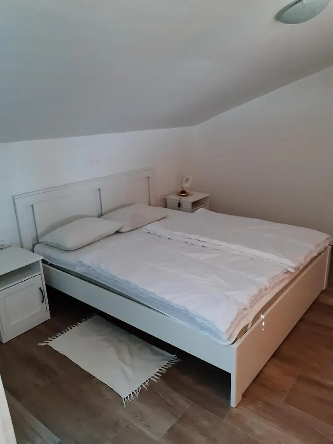 Apartment Finderli 0*, Buzet Croatia